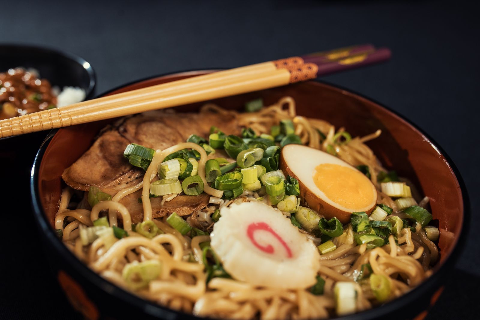 Bright modern ramen restaurant in daylight